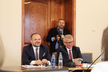 Za nami I sesja Rady Powiatu Wieluńskiego. Jest nowy starosta, bez zmian na stanowisku wicestarosty